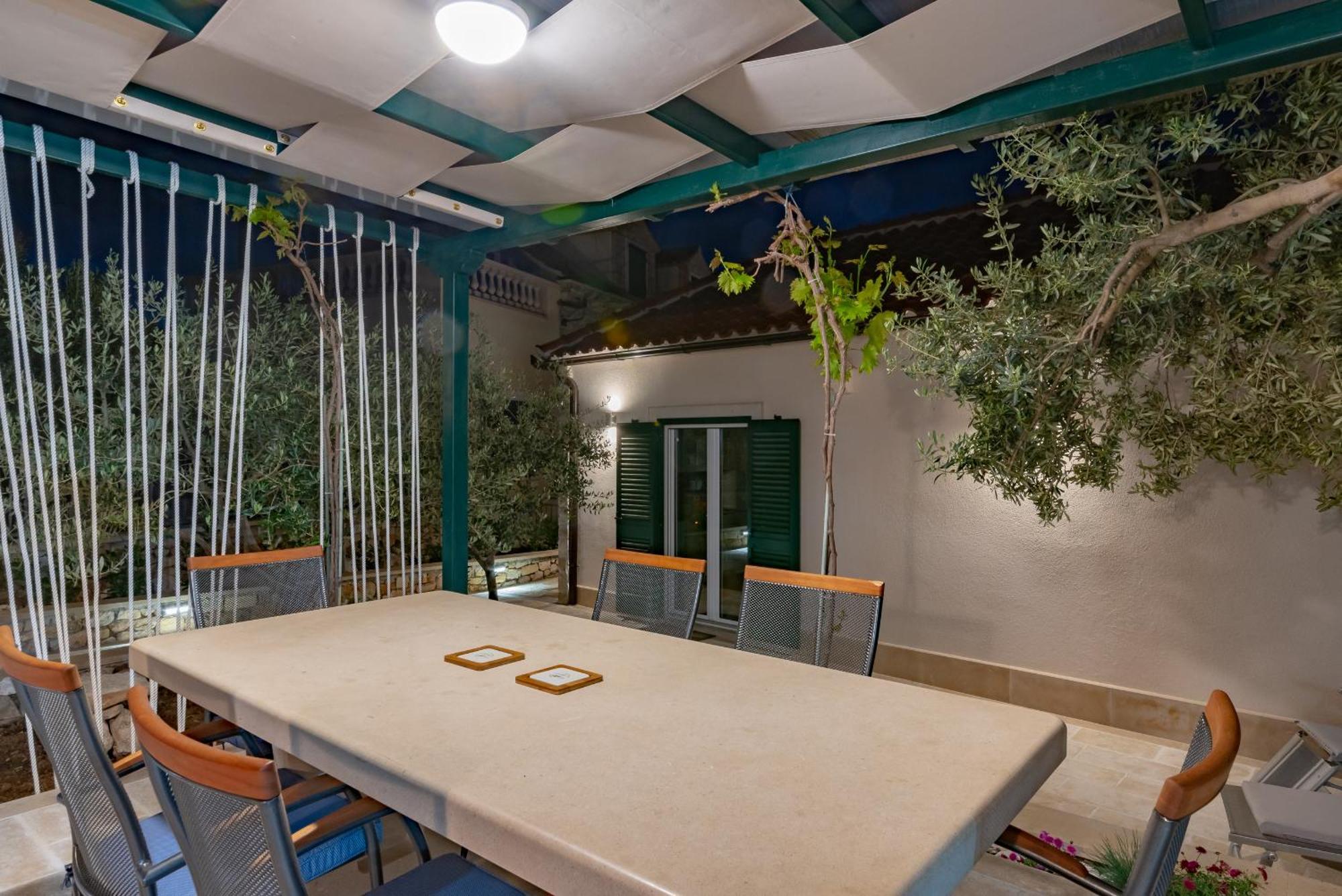 Casa Ol'Bol - Modern Apartment With Seaview And Private Large Backyard Exterior photo
