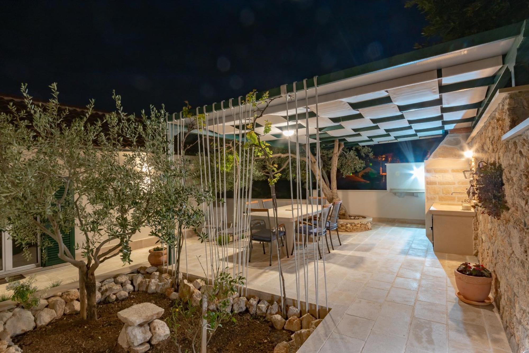 Casa Ol'Bol - Modern Apartment With Seaview And Private Large Backyard Exterior photo