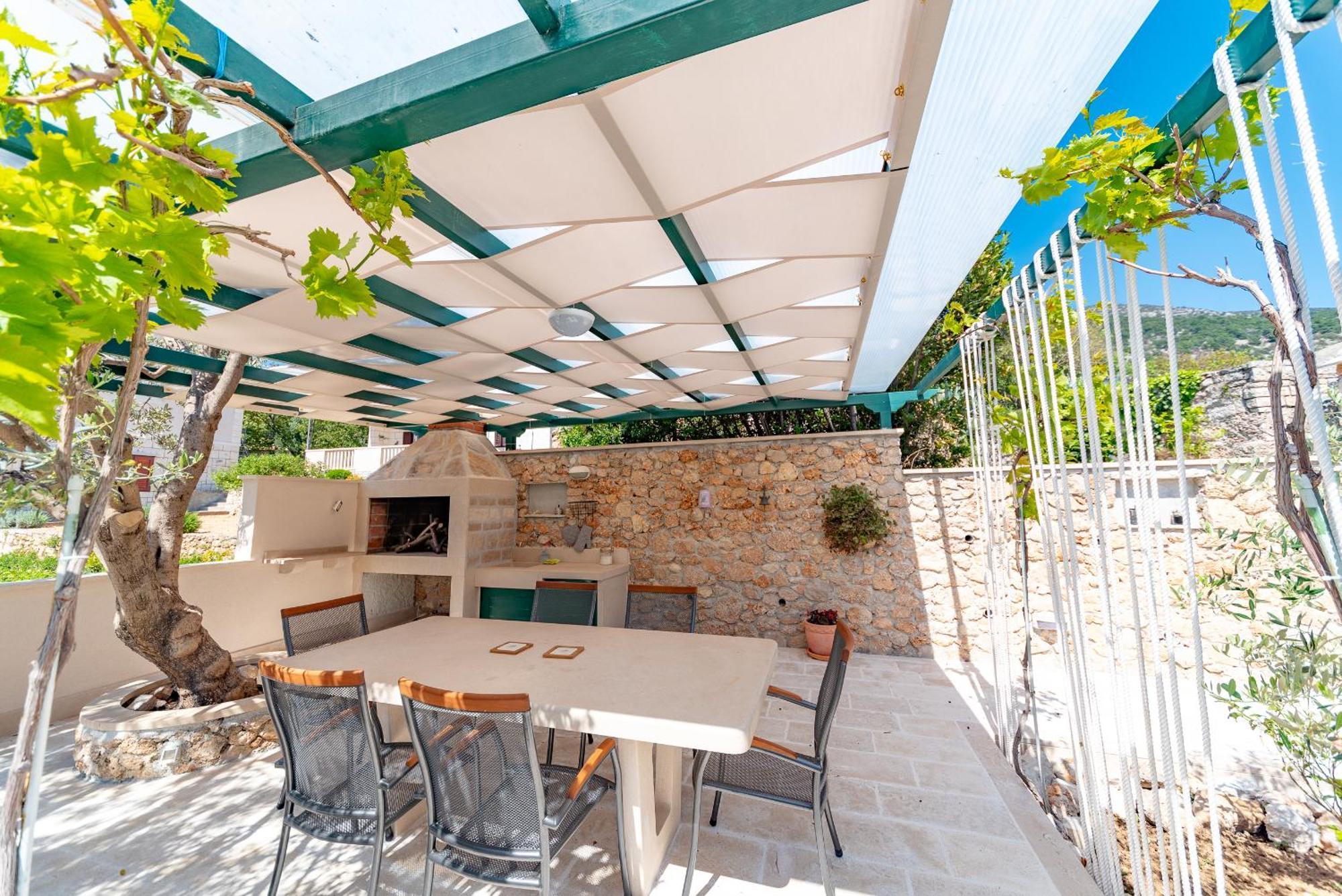 Casa Ol'Bol - Modern Apartment With Seaview And Private Large Backyard Exterior photo